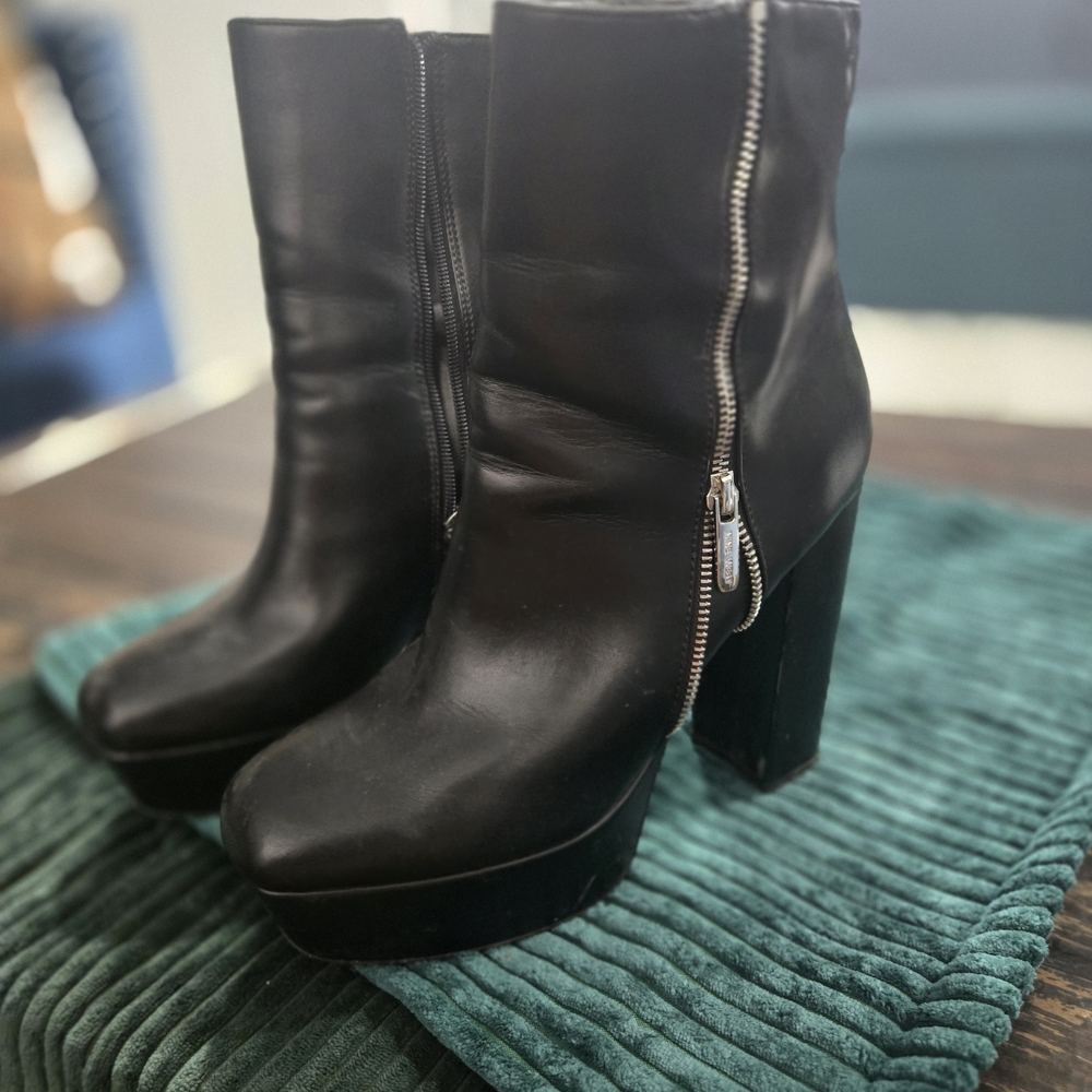 Nine West Black Platform Ankle Boots